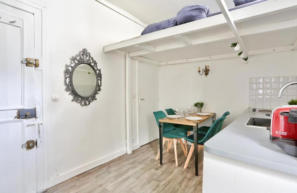 Appartement Quartier Dans Le Marais Hotel De Ville Paris Exterior photo
